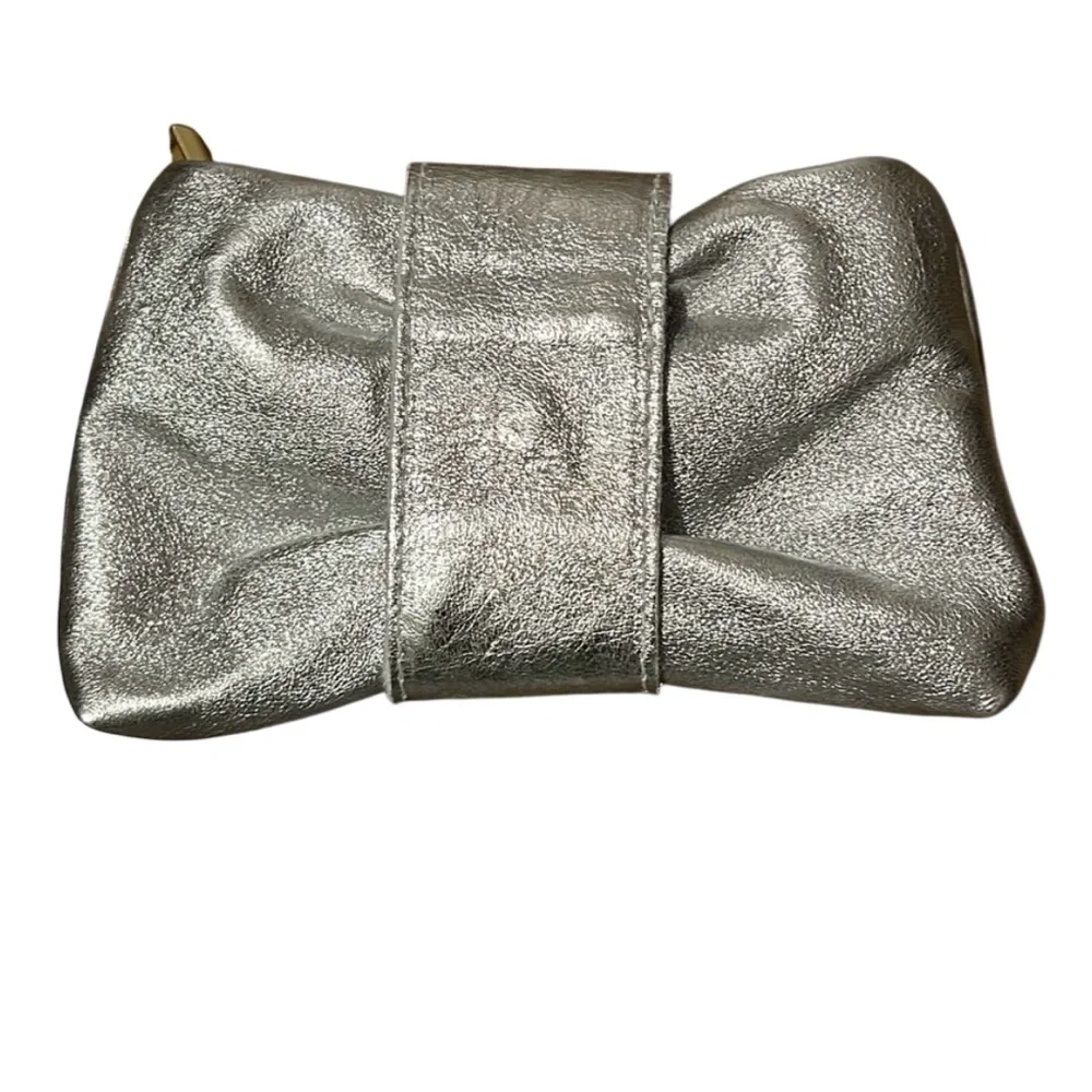GERMAN FUENTES women's bow‎ clutch bag in silver NWT